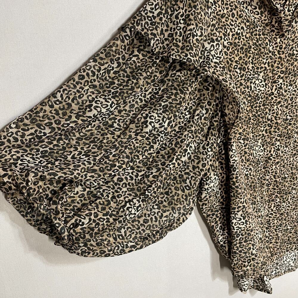 Saloni Button Down Top Women US 12 Brown Cheetah Flutter Silk Blouse Classic - Picture 5 of 9